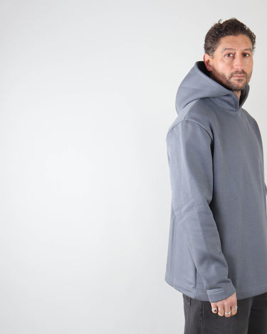 SWEAT À CAPUCHE gris EUR 15,00 - FR SWEAT À CAPUCHE gris EUR 15,00 - FR